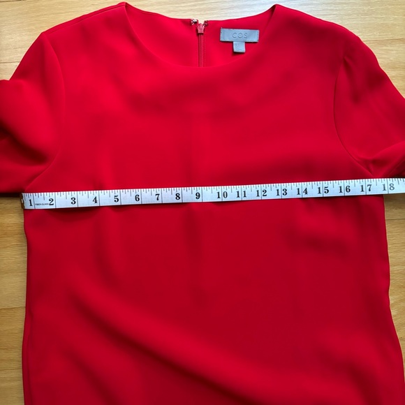 COS long sleeve red dress with pleated hem - Picture 7 of 9